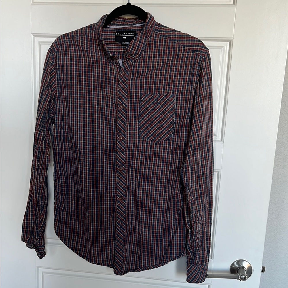 Billabong Blue and Red Casual Button Down Shirt